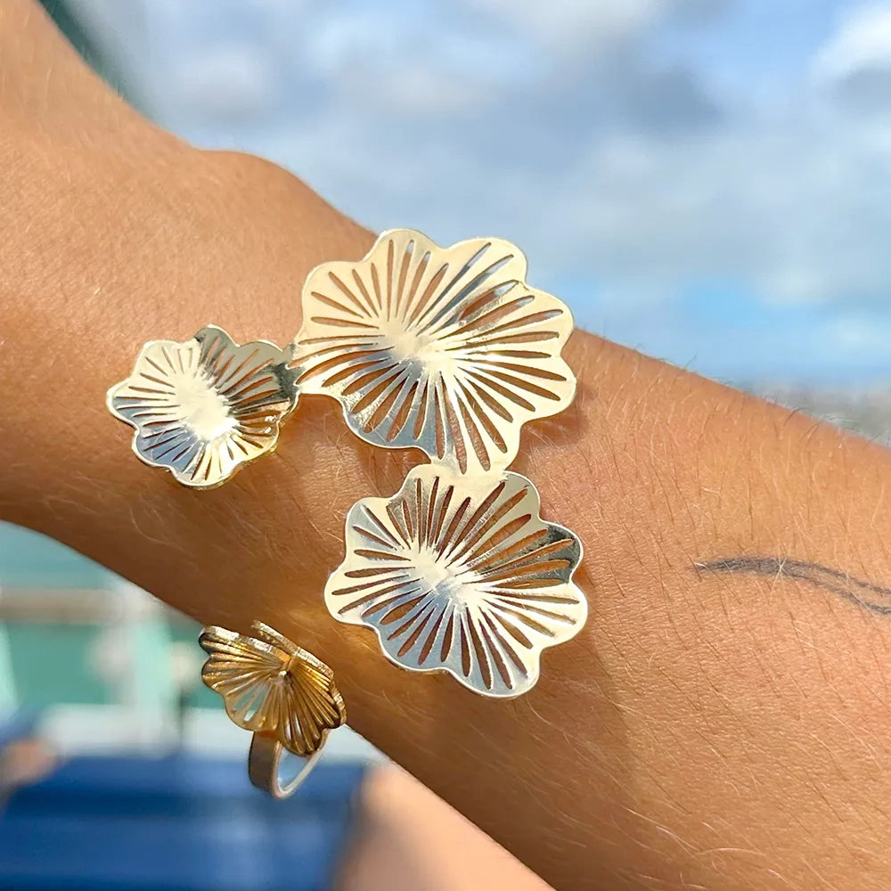 Bright Modern Floral Buds Cuff Bracelet, 18k Gold Plated