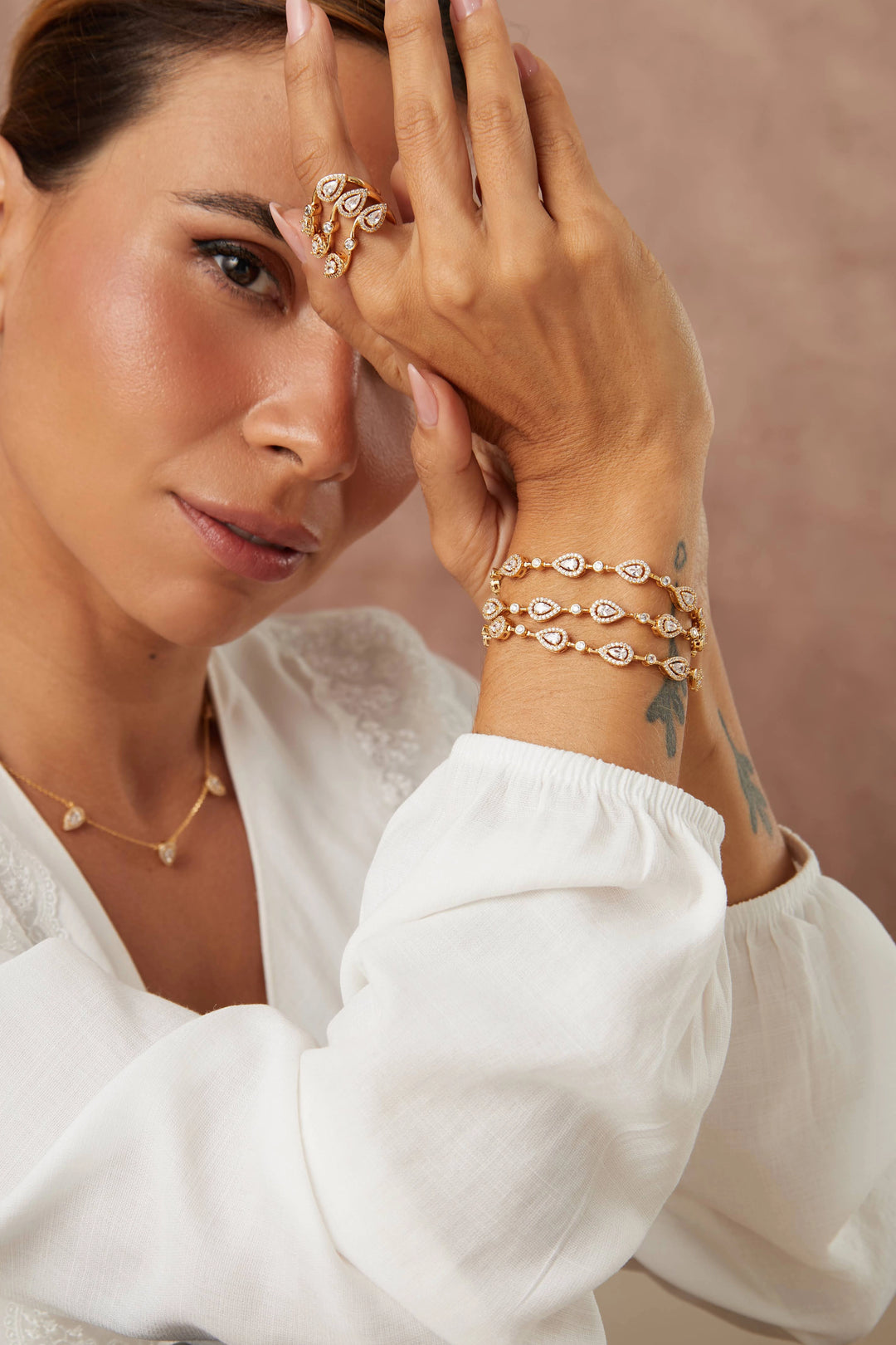 Bright Teardrop Twisted  White Cubic Zirconia Ring, 18k Gold Plated