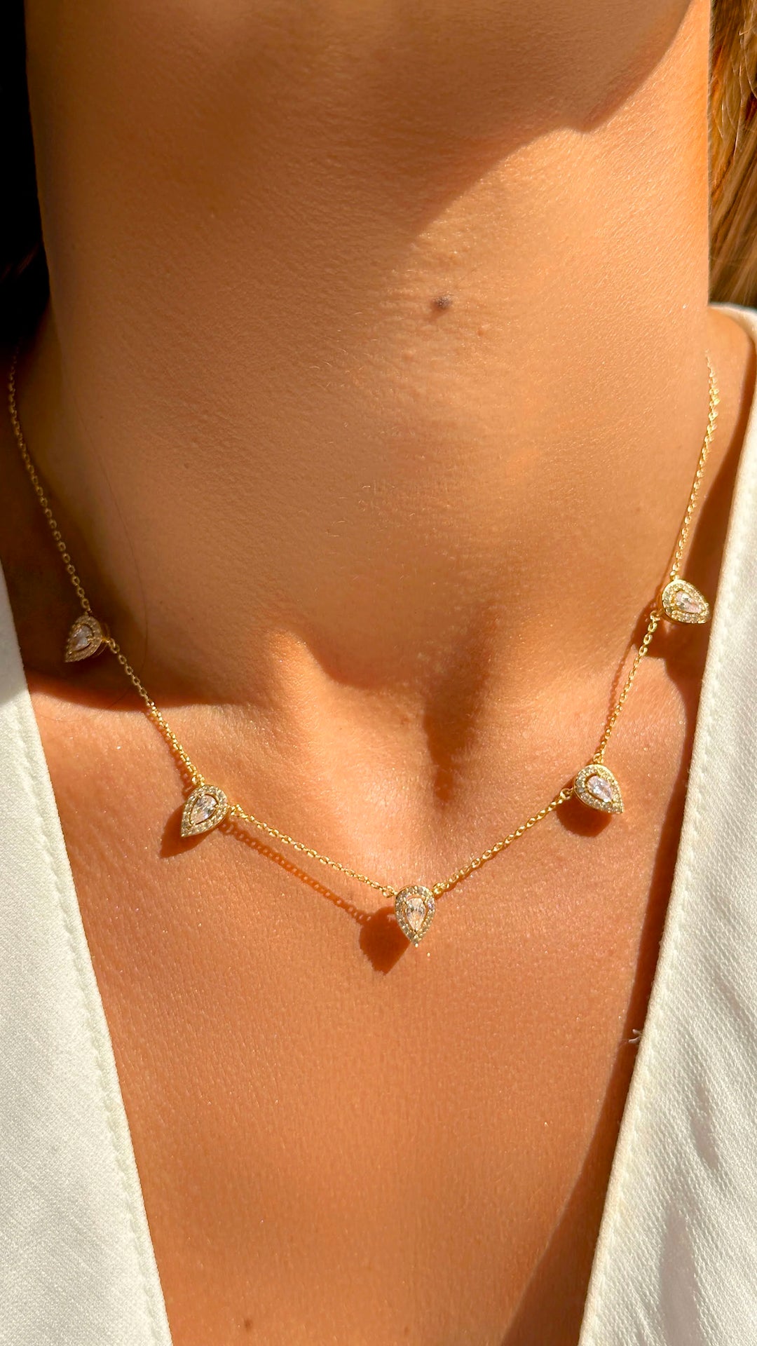 Bright White Cubic Zirconia Drops Necklace 45cm, 18k Gold Plated