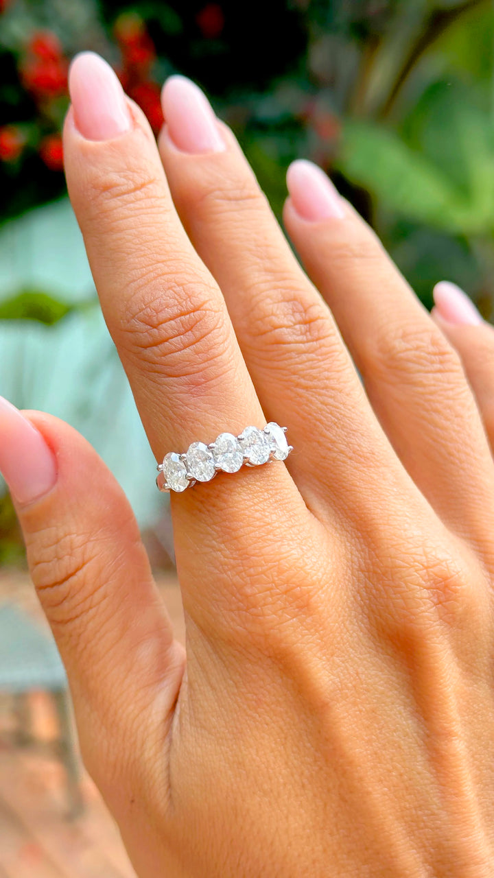 Bright Moissanite Oval Band Ring, 925 Sterling Silver